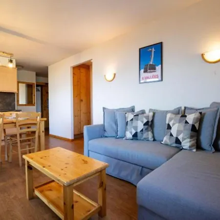 Spacious With Terrace Apartment *