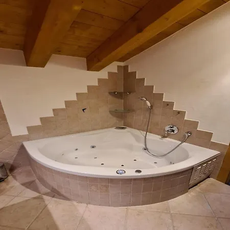 Spacious With Terrace Apartment *