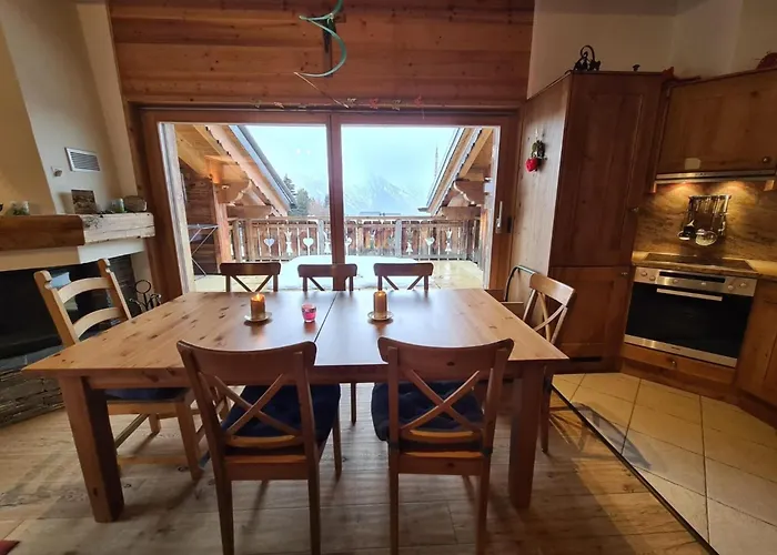 Spacious With Terrace Apartment